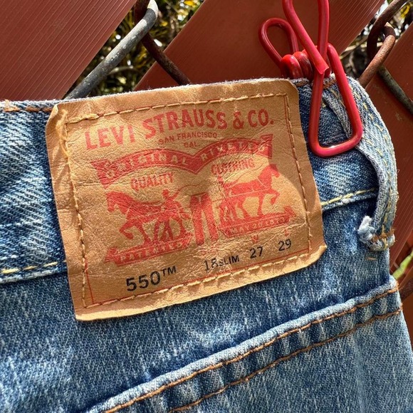 Levi's 550 Youth 2000s Relaxed Fit Jeans Light Wash W27 L29 (18 Slim) - Picture 1 of 8
